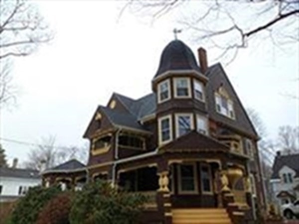104 South Main St, Middleboro, Massachusetts, 2 Bedrooms Bedrooms, 5 Rooms Rooms,1 BathroomBathrooms,Residential Lease,For Rent,South Main St,73544823