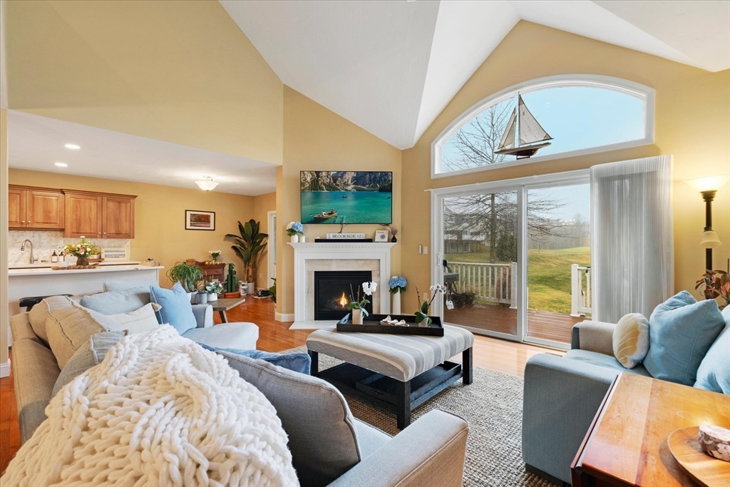 6 Amberwood Ct, Bourne, Massachusetts, 2 Bedrooms Bedrooms, 7 Rooms Rooms,3.5 BathroomsBathrooms,Residential,For Sale,Amberwood Ct,73502120