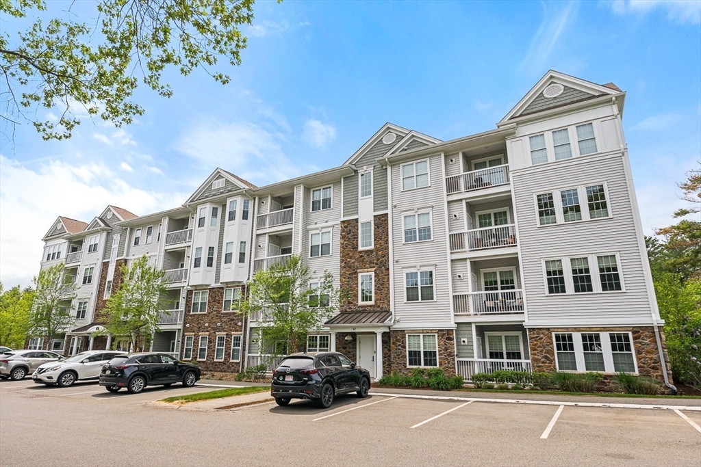 62 Abigail Way, Reading, Massachusetts, 2 Bedrooms Bedrooms, 5 Rooms Rooms,2 BathroomsBathrooms,Residential,For Sale,Abigail Way,73524503