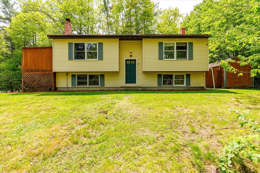 1 Balsam Dr, Ashburnham, Massachusetts, 3 Bedrooms Bedrooms, 5 Rooms Rooms,2 BathroomsBathrooms,Residential,For Sale,Balsam Dr,73523516