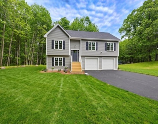 100 Old Worcester Rd, Charlton, Massachusetts, 3 Bedrooms Bedrooms, 6 Rooms Rooms,2 BathroomsBathrooms,Residential,For Sale,Old Worcester Rd,73527983
