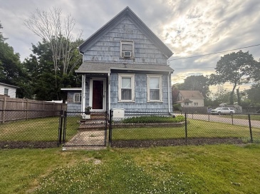 18 Dunham St, Brockton, Massachusetts, 2 Bedrooms Bedrooms, 6 Rooms Rooms,1.5 BathroomsBathrooms,Residential,For Sale,Dunham St,73535283