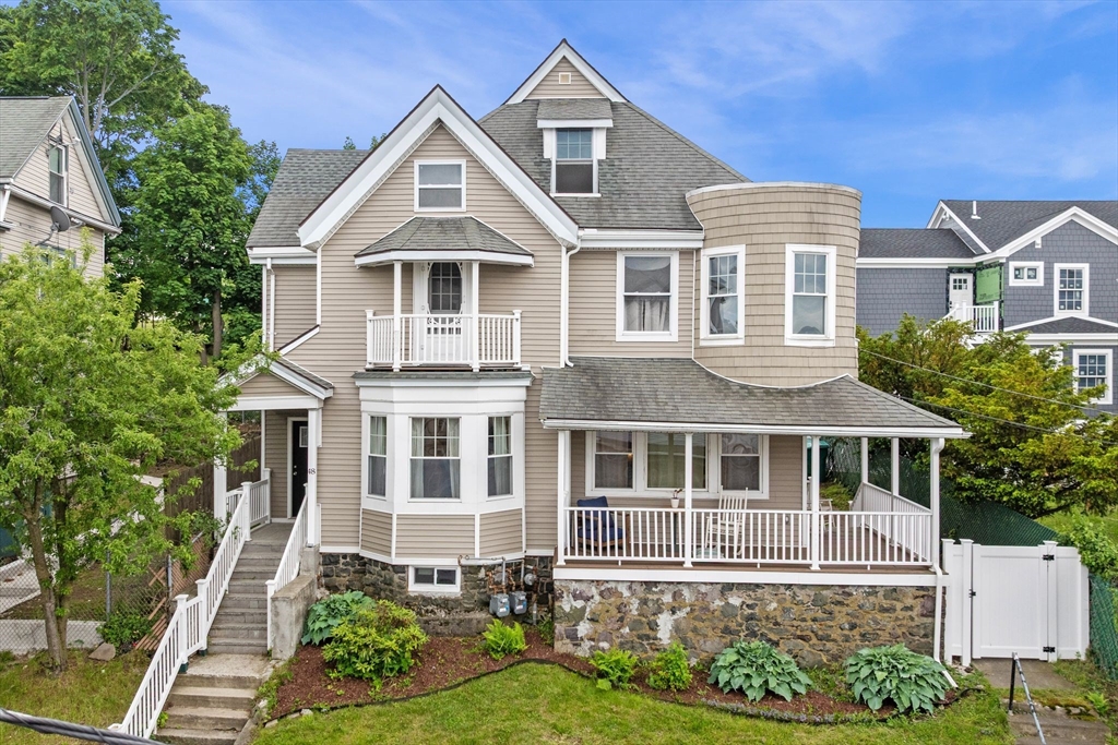 48 High Rock St, Lynn, Massachusetts, 2 Bedrooms Bedrooms, 4 Rooms Rooms,2 BathroomsBathrooms,Residential,For Sale,High Rock St,73528871
