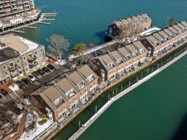 7 Union Wharf, Boston, Massachusetts, 2 Bedrooms Bedrooms, 5 Rooms Rooms,2.5 BathroomsBathrooms,Residential,For Sale,Union Wharf,73482354