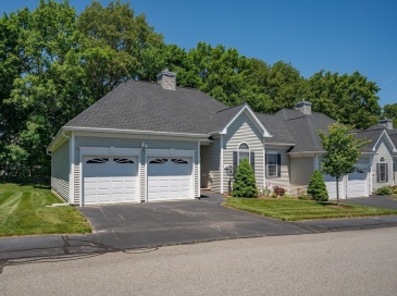 38 Holly Ln, Dracut, Massachusetts, 2 Bedrooms Bedrooms, 6 Rooms Rooms,2 BathroomsBathrooms,Residential,For Sale,Holly Ln,73534481