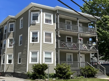 121 Charlton St, Southbridge, Massachusetts, 15 Bedrooms Bedrooms, 27 Rooms Rooms,6 BathroomsBathrooms,Residential Income,For Sale,Charlton St,73520286
