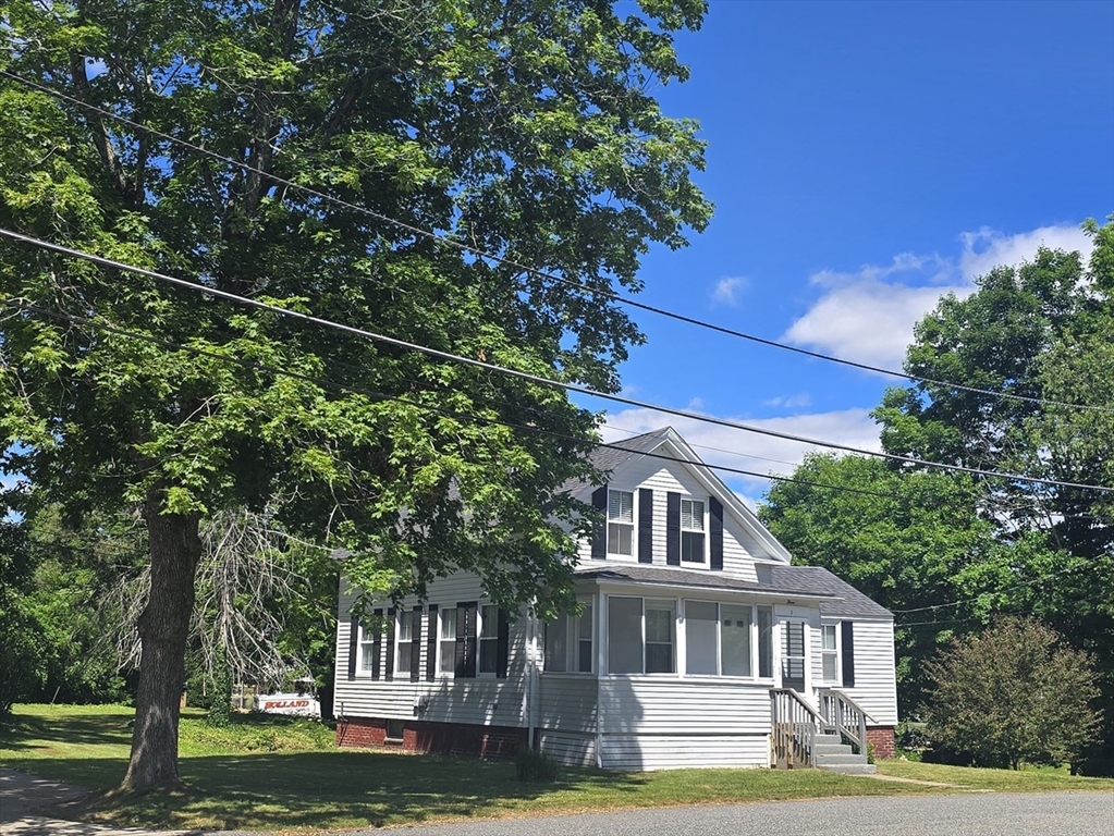 3 Prentice St, Grafton, Massachusetts, 2 Bedrooms Bedrooms, 6 Rooms Rooms,1 BathroomBathrooms,Residential,For Sale,Prentice St,73537000