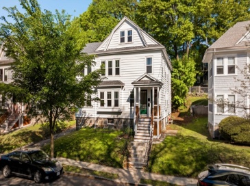 16 Arborough Road, Boston, Massachusetts, 3 Bedrooms Bedrooms, 8 Rooms Rooms,2 BathroomsBathrooms,Residential,For Sale,Arborough Road,73517085