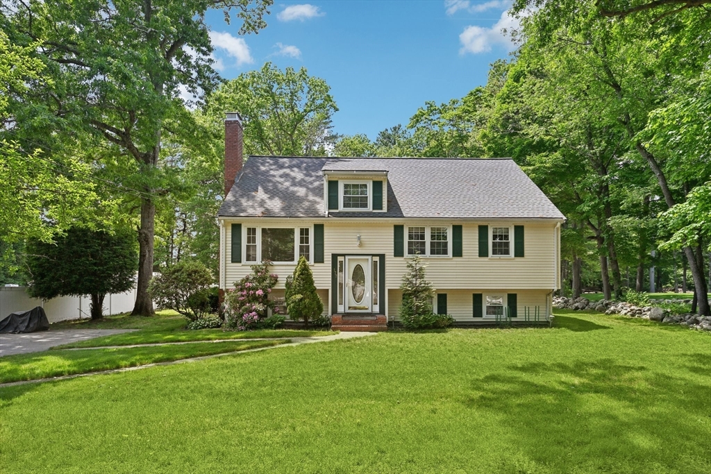 177 High St, Norwell, Massachusetts, 3 Bedrooms Bedrooms, 13 Rooms Rooms,2.5 BathroomsBathrooms,Residential,For Sale,High St,73533298