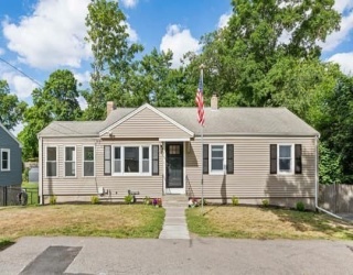 88 Saning Road, Weymouth, Massachusetts, 3 Bedrooms Bedrooms, 7 Rooms Rooms,2 BathroomsBathrooms,Residential,For Sale,Saning Road,73538519