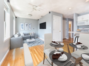 147-149 Richmond St, Boston, Massachusetts, 2 Bedrooms Bedrooms, 4 Rooms Rooms,1 BathroomBathrooms,Residential Lease,For Rent,Richmond St,73543035