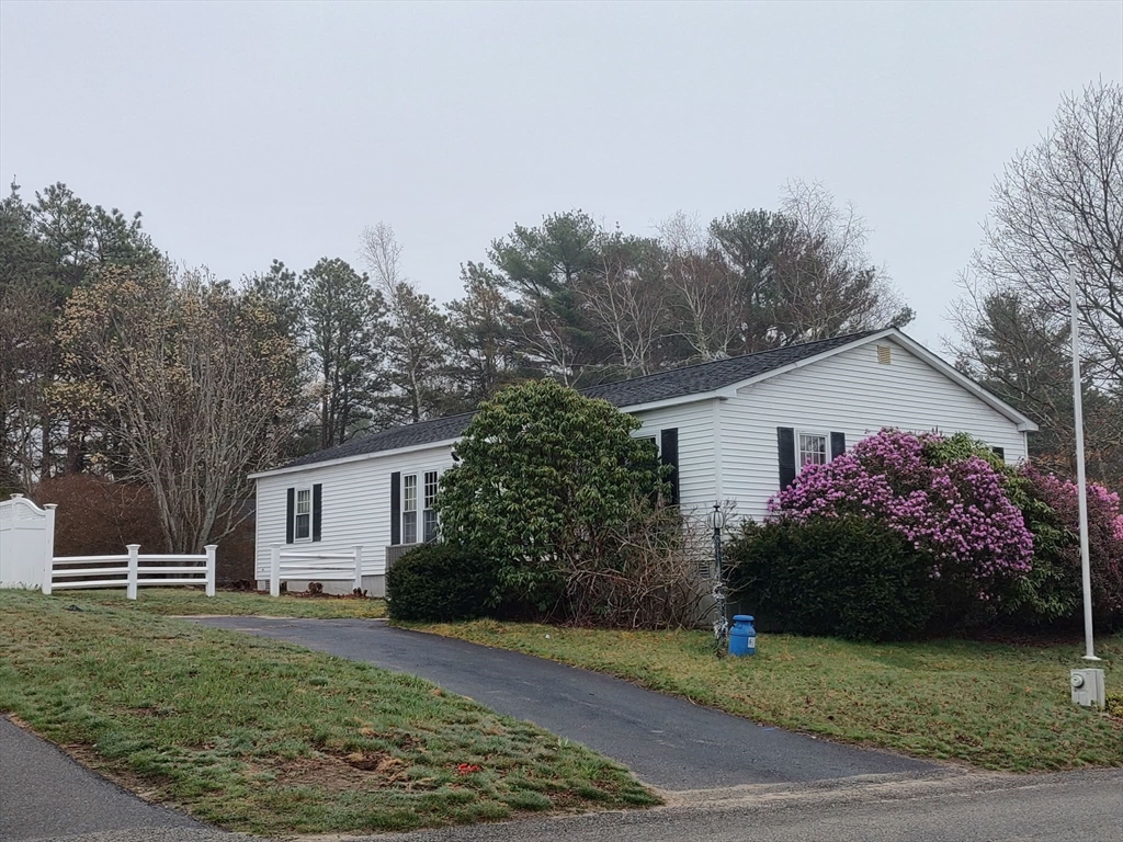 61 Pinehurst Drive, Plymouth, Massachusetts, 3 Bedrooms Bedrooms, 7 Rooms Rooms,2 BathroomsBathrooms,Residential,For Sale,Pinehurst Drive,73506711