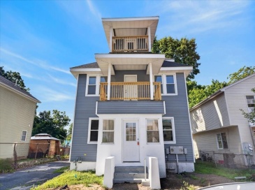 229 Quincy St, Springfield, Massachusetts, 9 Bedrooms Bedrooms, 11 Rooms Rooms,2 BathroomsBathrooms,Residential Income,For Sale,Quincy St,73554846