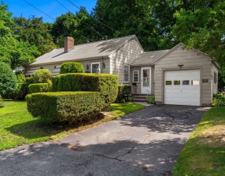 187 Havilah St, Lowell, Massachusetts, 2 Bedrooms Bedrooms, 6 Rooms Rooms,1 BathroomBathrooms,Residential,For Sale,Havilah St,73554716