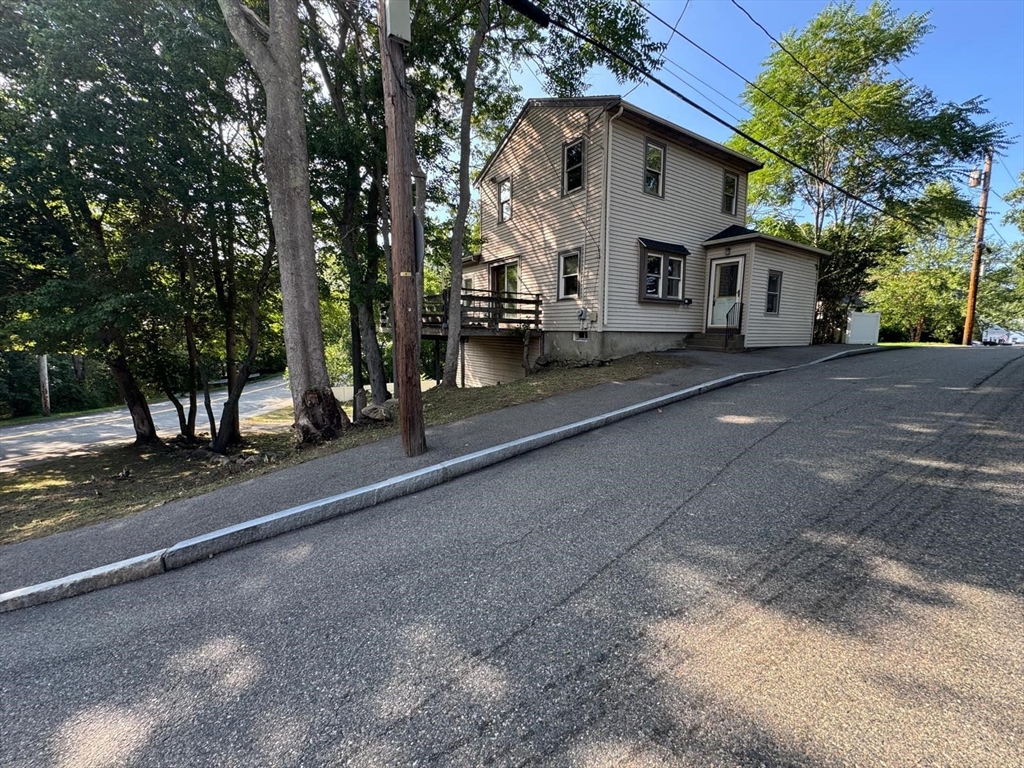 67 Elliot, Braintree, Massachusetts, 2 Bedrooms Bedrooms, 5 Rooms Rooms,2 BathroomsBathrooms,Residential,For Sale,Elliot,73554859