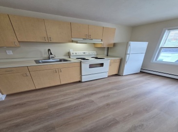 111 Main Street, Peabody, Massachusetts, 1 Room Rooms,1 BathroomBathrooms,Residential Lease,For Rent,Main Street,73554862