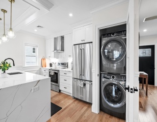 6-8 Weld Hill St, Boston, Massachusetts, 6 Bedrooms Bedrooms, 16 Rooms Rooms,4 BathroomsBathrooms,Residential Income,For Sale,Weld Hill St,73554879