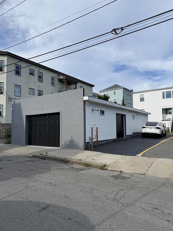 430 Alden Street, Fall River, Massachusetts, 2 Rooms Rooms,0.5 BathroomBathrooms,Residential,For Sale,Alden Street,73519724