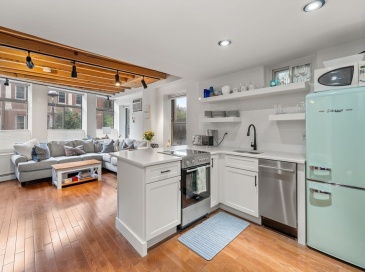 18 Main St, Boston, Massachusetts, 1 Bedroom Bedrooms, 3 Rooms Rooms,1 BathroomBathrooms,Residential Lease,For Rent,Main St,73554752