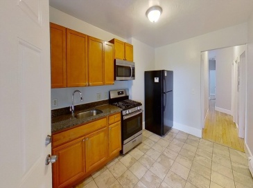 192 Adams St., Boston, Massachusetts, 4 Bedrooms Bedrooms, 6 Rooms Rooms,1 BathroomBathrooms,Residential Lease,For Rent,Adams St.,73531325
