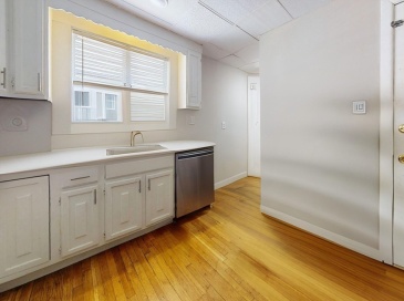 5 Edgar Terrace, Somerville, Massachusetts, 3 Bedrooms Bedrooms, 6 Rooms Rooms,1 BathroomBathrooms,Residential Lease,For Rent,Edgar Terrace,73554775
