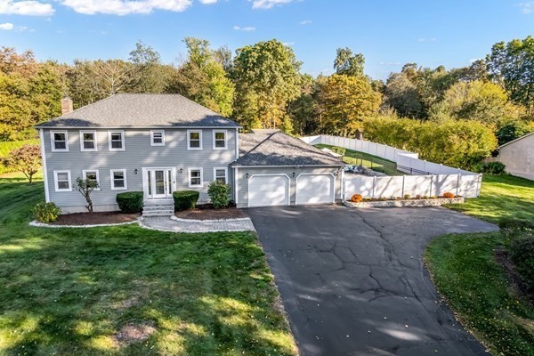 39 Fort Hill Rd, Oxford, Massachusetts, 4 Bedrooms Bedrooms, 7 Rooms Rooms,3 BathroomsBathrooms,Residential Lease,For Rent,Fort Hill Rd,73554795