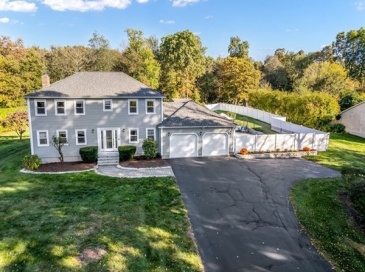 39 Fort Hill Rd, Oxford, Massachusetts, 4 Bedrooms Bedrooms, 7 Rooms Rooms,3 BathroomsBathrooms,Residential Lease,For Rent,Fort Hill Rd,73554795