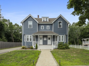 43 Sherman Street, Foxboro, Massachusetts, 2 Bedrooms Bedrooms, 5 Rooms Rooms,3 BathroomsBathrooms,Residential Lease,For Rent,Sherman Street,73554789