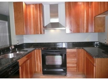 170 Oxford St, Lynn, Massachusetts, 2 Bedrooms Bedrooms, 5 Rooms Rooms,1 BathroomBathrooms,Residential Lease,For Rent,Oxford St,73554815