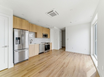 1035 Commonwealth Ave, Boston, Massachusetts, 1 Room Rooms,1 BathroomBathrooms,Residential Lease,For Rent,Commonwealth Ave,73510812