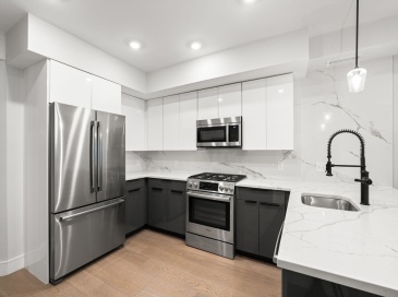 321 W Broadway, Boston, Massachusetts, 3 Bedrooms Bedrooms, 5 Rooms Rooms,3 BathroomsBathrooms,Residential Lease,For Rent,W Broadway,73554821