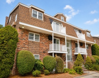 90 Beacon St, Lawrence, Massachusetts, 2 Bedrooms Bedrooms, 4 Rooms Rooms,1 BathroomBathrooms,Residential Lease,For Rent,Beacon St,73554832