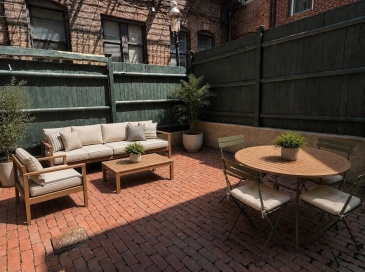 28 Phillips St, Boston, Massachusetts, 2 Bedrooms Bedrooms, 3 Rooms Rooms,2 BathroomsBathrooms,Residential Lease,For Rent,Phillips St,73554814