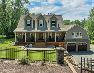 98 Robinson Rd, Hudson, New Hampshire, 5 Bedrooms Bedrooms, 12 Rooms Rooms,3.5 BathroomsBathrooms,Residential,For Sale,Robinson Rd,73554721