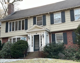 67 Trowbridge Ave., Newton, Massachusetts, 2 Bedrooms Bedrooms, 6 Rooms Rooms,1 BathroomBathrooms,Residential Lease,For Rent,Trowbridge Ave.,73554893