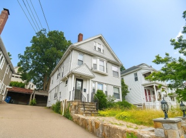 31 Gilbert Rd, Belmont, Massachusetts, 3 Bedrooms Bedrooms, 7 Rooms Rooms,2 BathroomsBathrooms,Residential Lease,For Rent,Gilbert Rd,73554894
