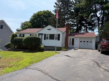 36 Carroll Rd, Woburn, Massachusetts, 3 Bedrooms Bedrooms, 6 Rooms Rooms,1 BathroomBathrooms,Residential Lease,For Rent,Carroll Rd,73554940