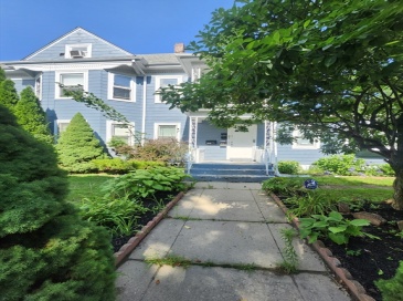 398-400 Spring St, Brockton, Massachusetts, 4 Bedrooms Bedrooms, 7 Rooms Rooms,1 BathroomBathrooms,Residential Lease,For Rent,Spring St,73554953 398-400 Spring St, Brockton, Massachusetts, 4 Bedrooms Bedrooms, 7 Rooms Rooms,1 BathroomBathrooms,Residential Lease,For Rent,Spring St,73554953