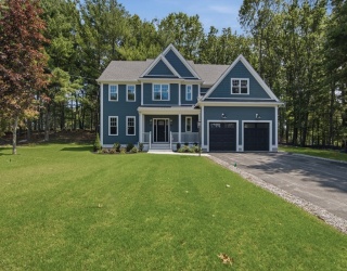 1 Dolores Drive, Burlington, Massachusetts, 4 Bedrooms Bedrooms, 9 Rooms Rooms,2.5 BathroomsBathrooms,Residential,For Sale,Dolores Drive,73554956