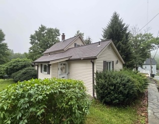 68 Mccarthy Ave, Leicester, Massachusetts, 3 Bedrooms Bedrooms, 5 Rooms Rooms,1 BathroomBathrooms,Residential,For Sale,Mccarthy Ave,73554779