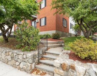 56 Edgeworth, Worcester, Massachusetts, 1 Bedroom Bedrooms, 3 Rooms Rooms,1 BathroomBathrooms,Residential,For Sale,Edgeworth,73554798