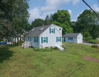 253 Central St, Hudson, Massachusetts, 3 Bedrooms Bedrooms, 6 Rooms Rooms,2 BathroomsBathrooms,Residential,For Sale,Central St,73554811
