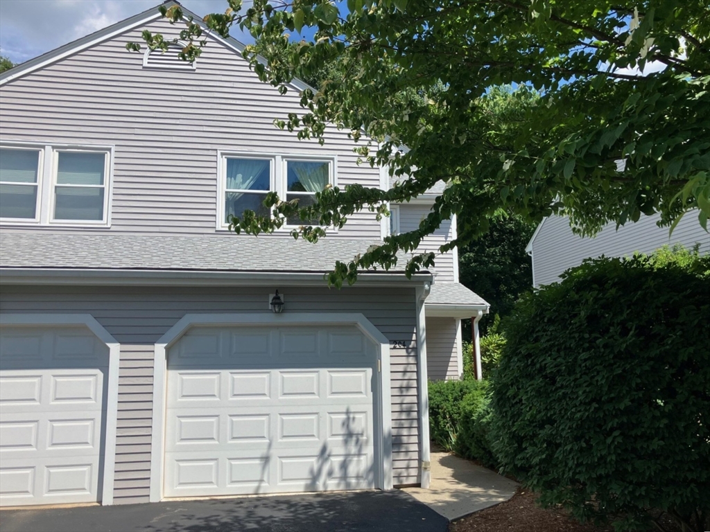 154 Bear Hill Road, Cumberland, Rhode Island, 2 Bedrooms Bedrooms, 5 Rooms Rooms,1.5 BathroomsBathrooms,Residential,For Sale,Bear Hill Road,73554905