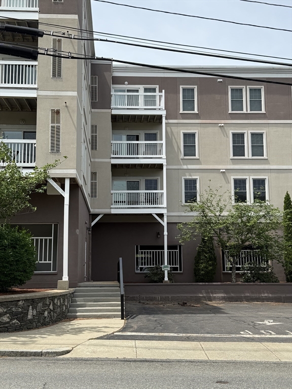 414 Mount Hope St, North Attleboro, Massachusetts, 2 Bedrooms Bedrooms, 4 Rooms Rooms,2 BathroomsBathrooms,Residential,For Sale,Mount Hope St,73526272