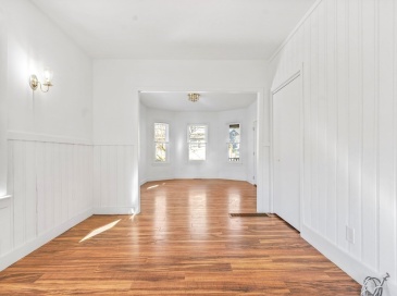 42-44 Gold Star, Cambridge, Massachusetts, 4 Bedrooms Bedrooms, 8 Rooms Rooms,2 BathroomsBathrooms,Residential Lease,For Rent,Gold Star,73554929