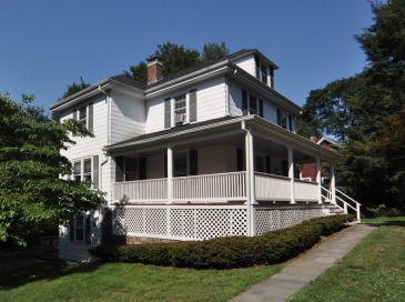 138R Weston Rd, Wellesley, Massachusetts, 1 Bedroom Bedrooms, 3 Rooms Rooms,1 BathroomBathrooms,Residential Lease,For Rent,Weston Rd,73511162