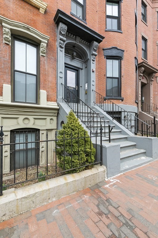 666 Massachusetts Ave, Boston, Massachusetts, 2 Bedrooms Bedrooms, 6 Rooms Rooms,2 BathroomsBathrooms,Residential Lease,For Rent,Massachusetts Ave,73497966