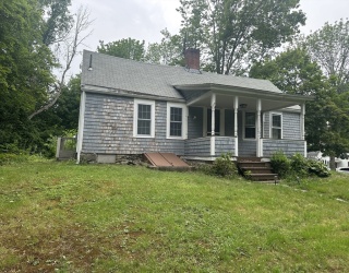 343 High St, Pembroke, Massachusetts, 2 Bedrooms Bedrooms, 5 Rooms Rooms,1 BathroomBathrooms,Residential Lease,For Rent,High St,73554976