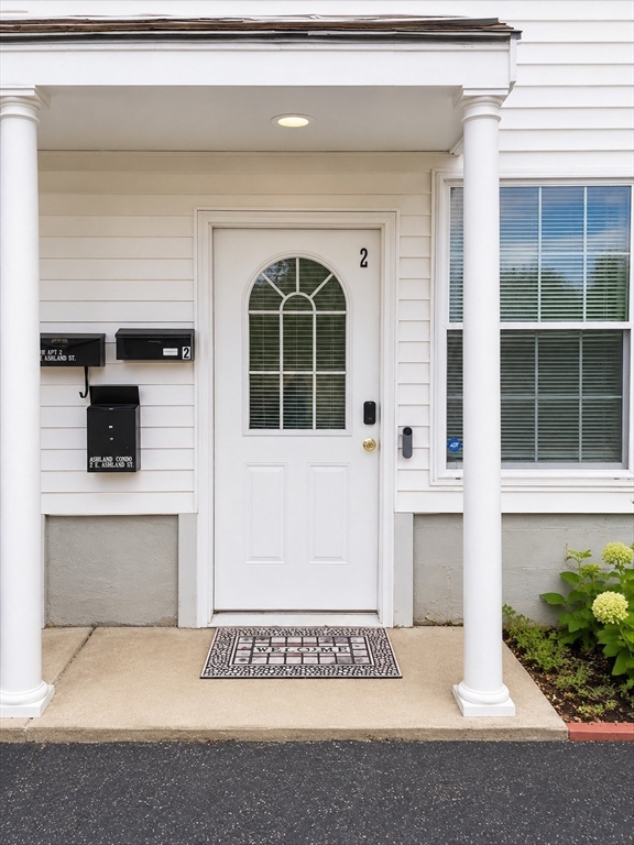 31-33 Ashland, Haverhill, Massachusetts, 2 Bedrooms Bedrooms, 5 Rooms Rooms,1.5 BathroomsBathrooms,Residential,For Sale,Ashland,73554987