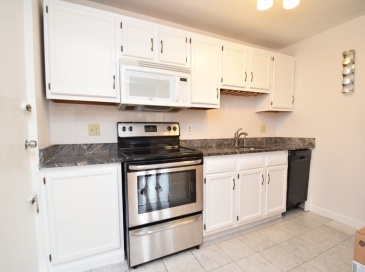 135 Inman St., Cambridge, Massachusetts, 2 Bedrooms Bedrooms, 4 Rooms Rooms,1 BathroomBathrooms,Residential Lease,For Rent,Inman St.,73555005